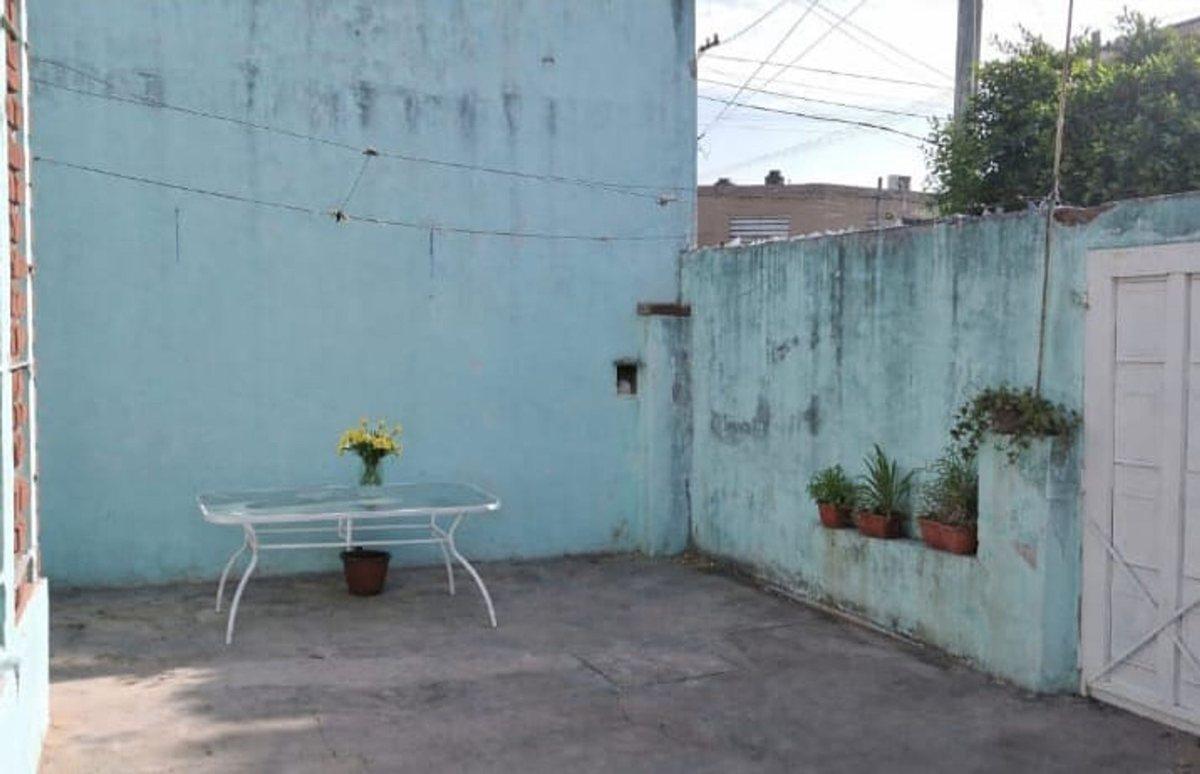 Foto de VENTA-CASA-3 AMBIENTES-LOMAS DEL MIRADOR, imagen 4