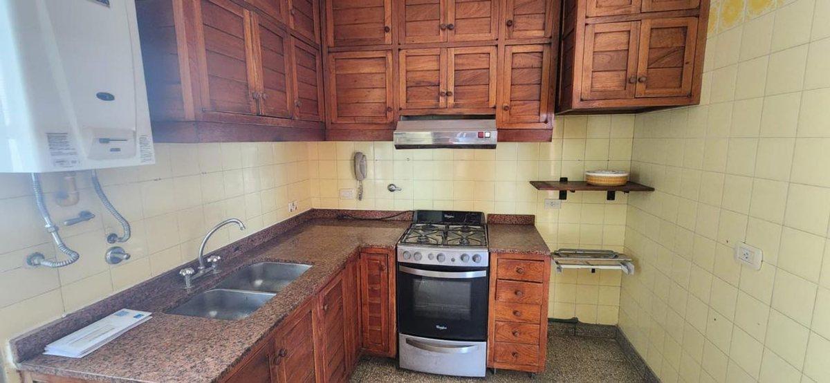 Foto de VENTA DEPARTAMENTO 4 AMBIENTES FLORES, imagen 5