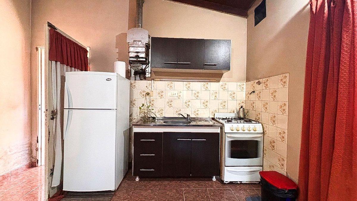 Foto de VENTA-CASA 4 AMB- ALDO BONZI, imagen 2