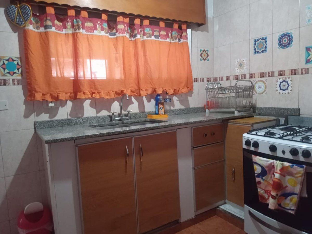 VENTA-CASA- 3 AMB-FLORENCIO VARELA-LOTE PROPIO