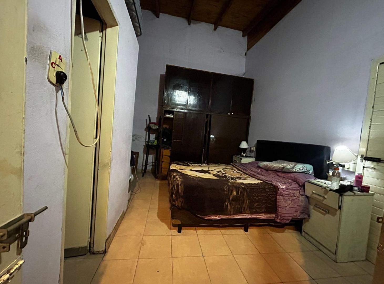 Foto de VENTA CASA + 2 DEPARTAMENTOS SARANDI., imagen 5