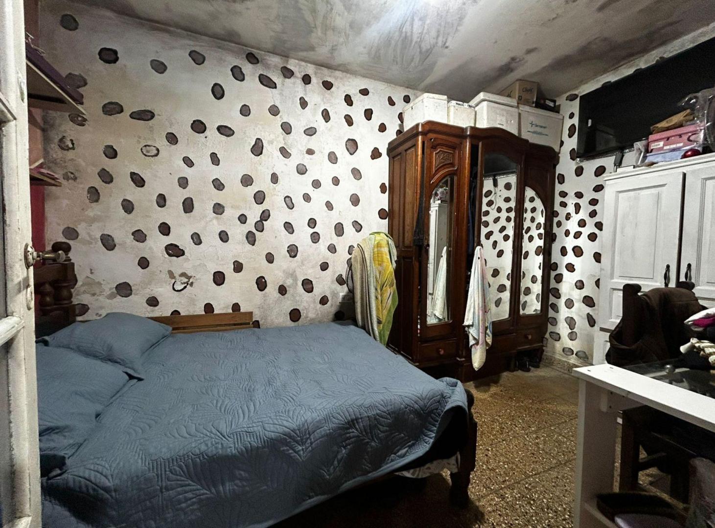 Foto de VENTA CASA + 2 DEPARTAMENTOS SARANDI., imagen 3