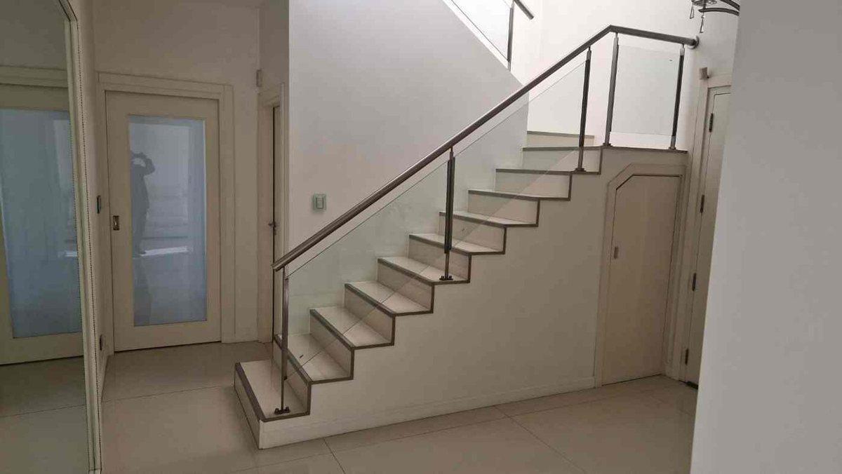 Foto de Venta Casa 6 Ambientes Cochera Pileta Ciudad Evita, imagen 3