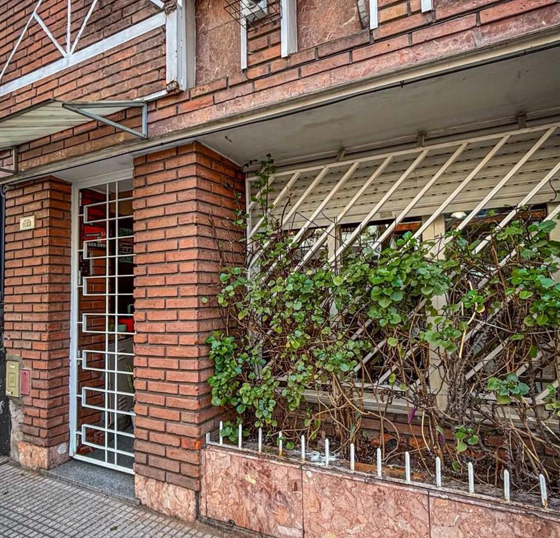 Foto de VENTA-PH 2 AMBIENTES-SAN CRISTOBAL-MUY BUENO!!!, imagen 3