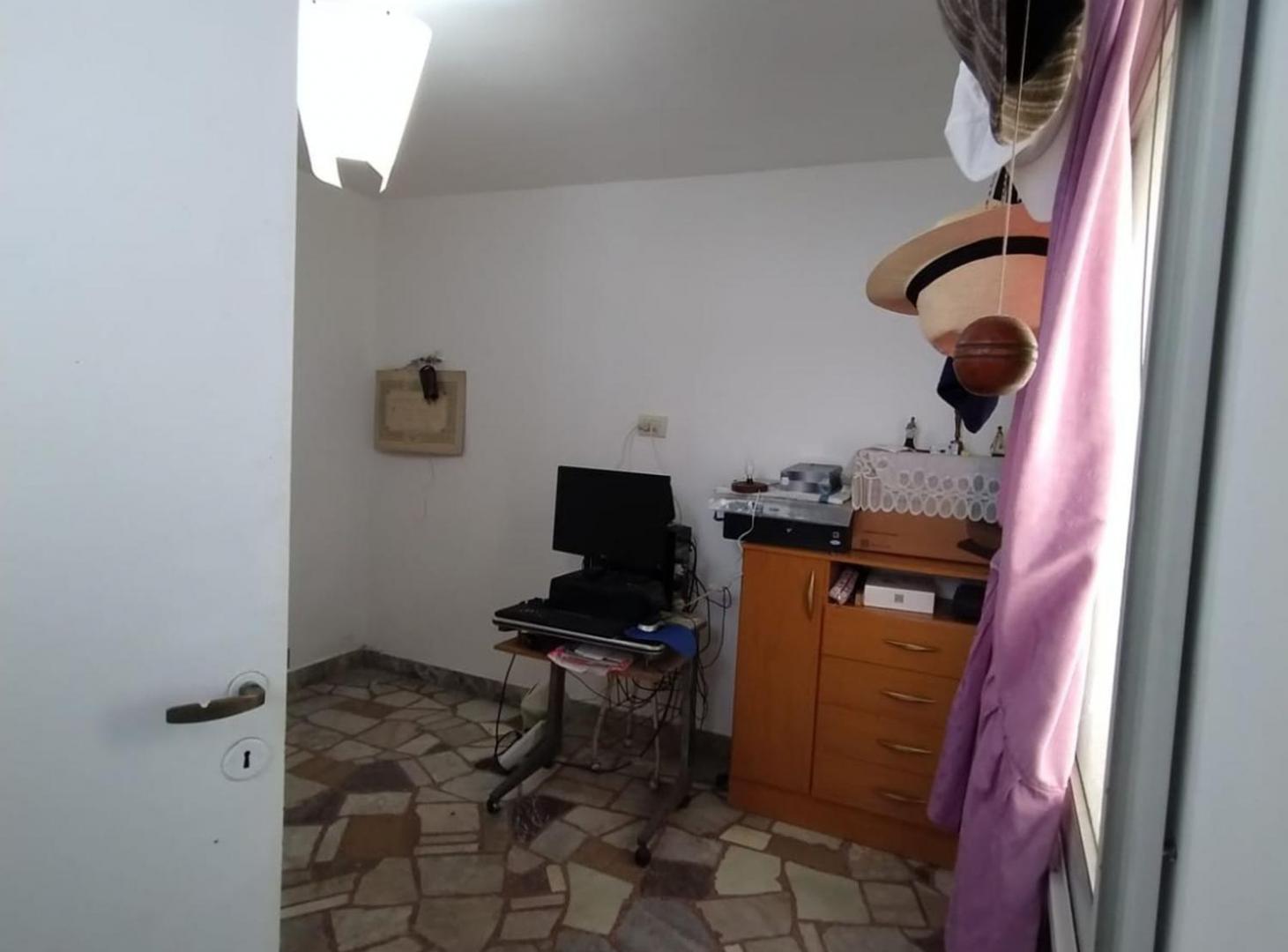 Foto de VENTA PH 3 AMB CON GALPON O COCHERA, LOM. DEL MIR., imagen 4