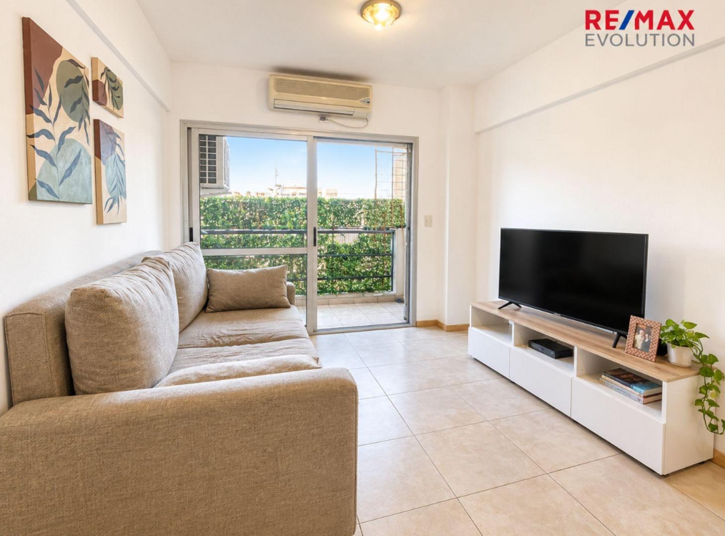 Foto de VENTA DEPARTAMENTO DEVOTO 3 AMB 2 BAÑOS, imagen 2