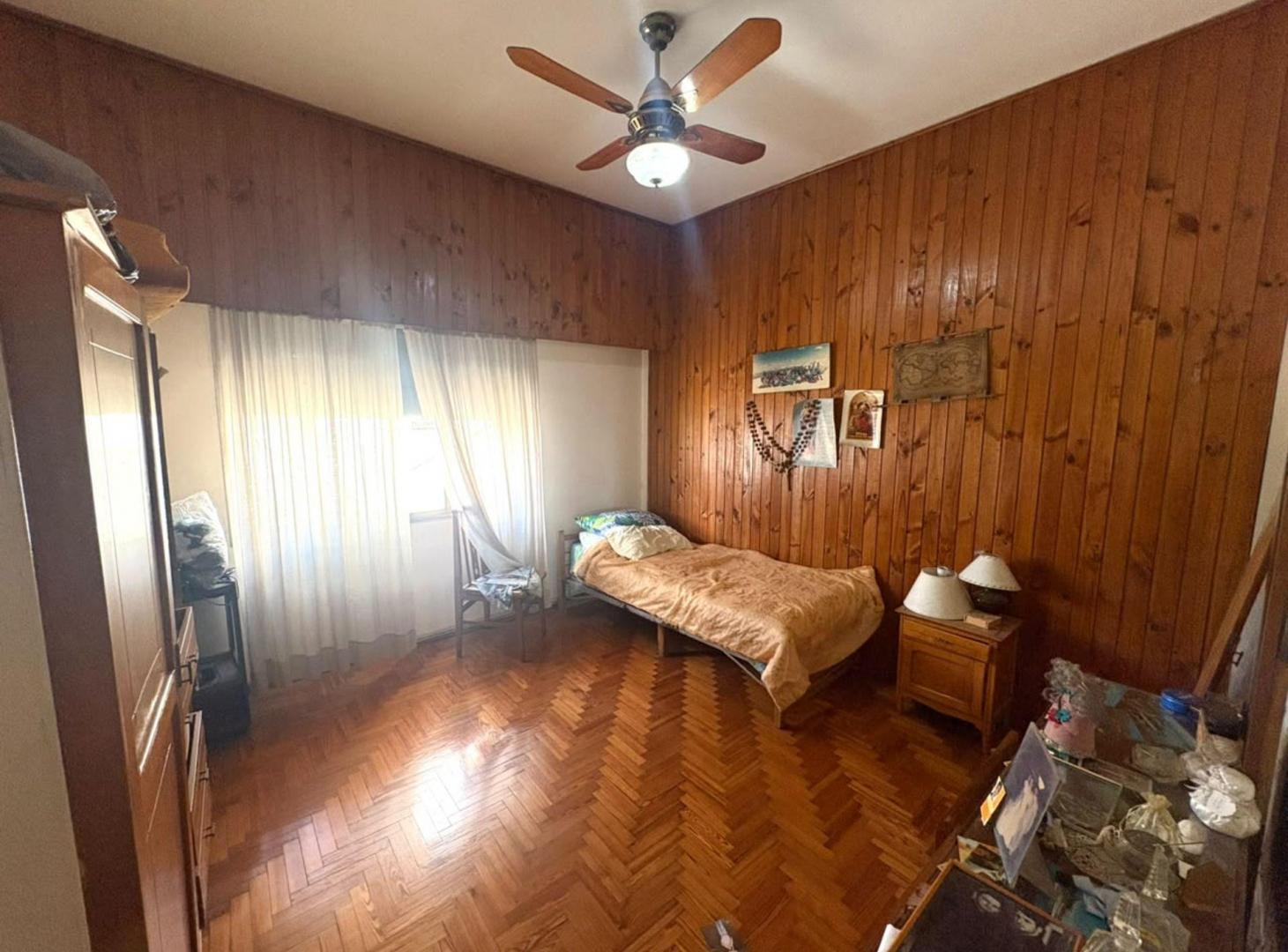 Foto de VENTA-CASA-4 AMB CON GALPON- EL PALOMAR, imagen 4