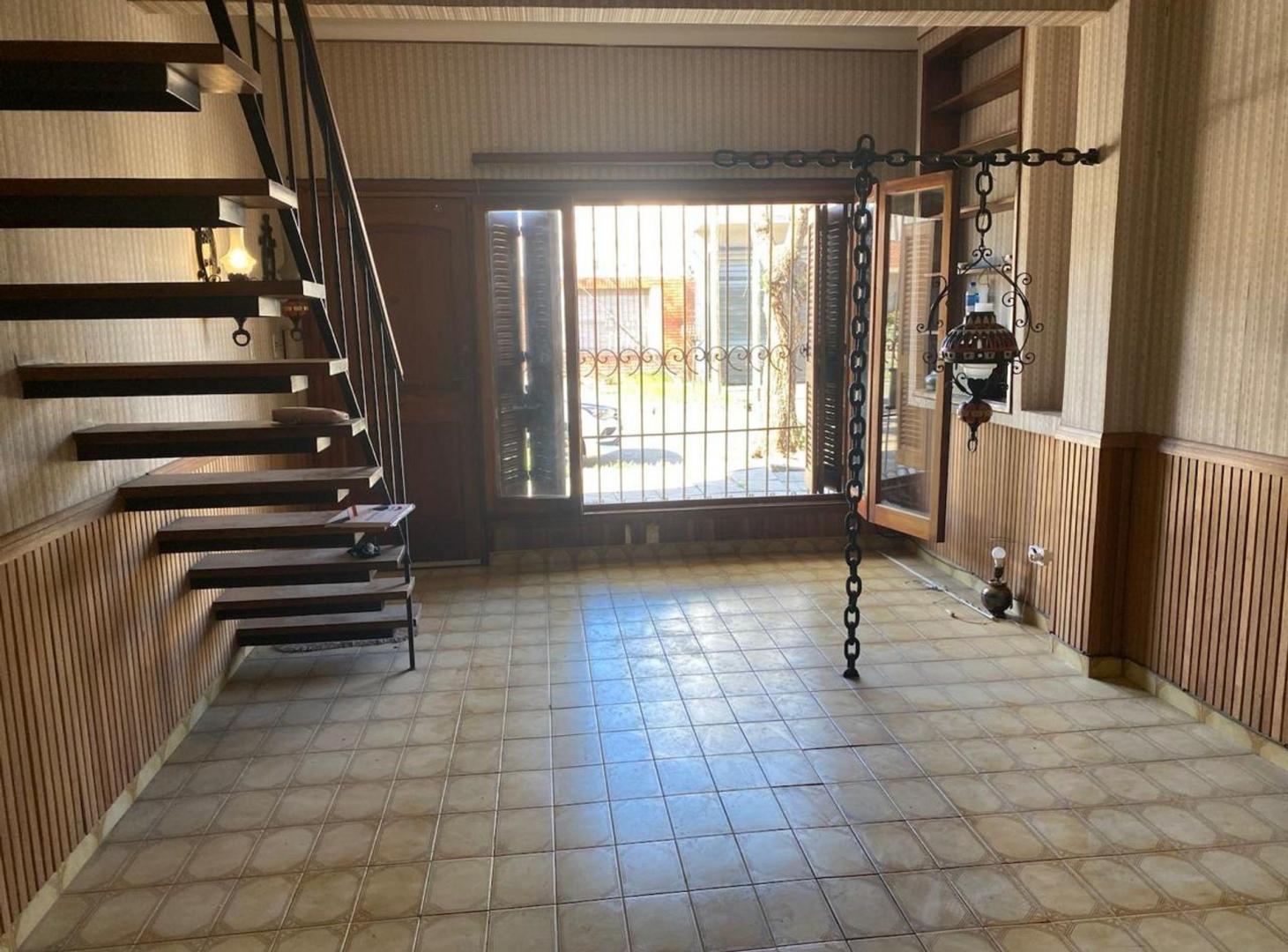 Foto de Venta - PH 3 ambientes - en Haedo - con Terraza, imagen 4