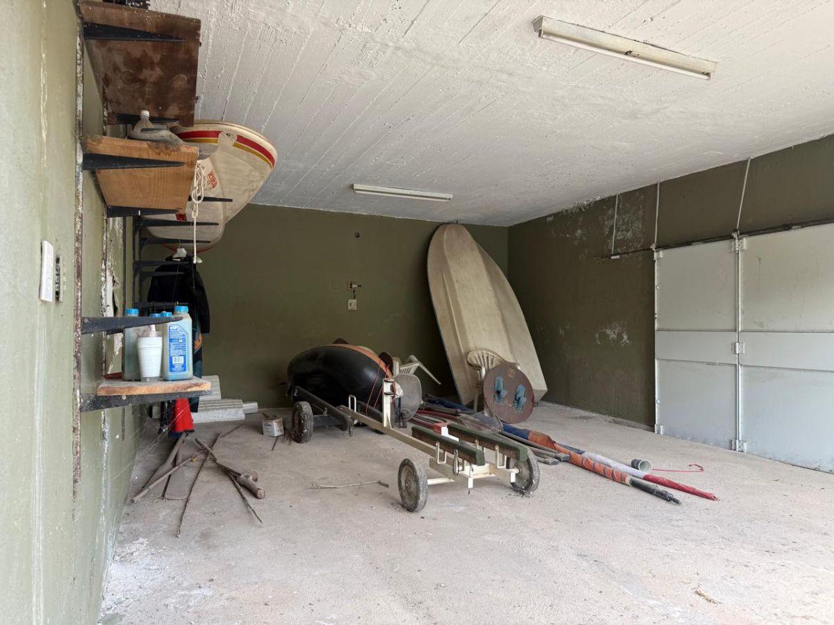 Foto de IMPORTANTE CASA EN VILLA CARLOS PAZ, CON BAJADA AL LAGO - LANCHERA, imagen 5