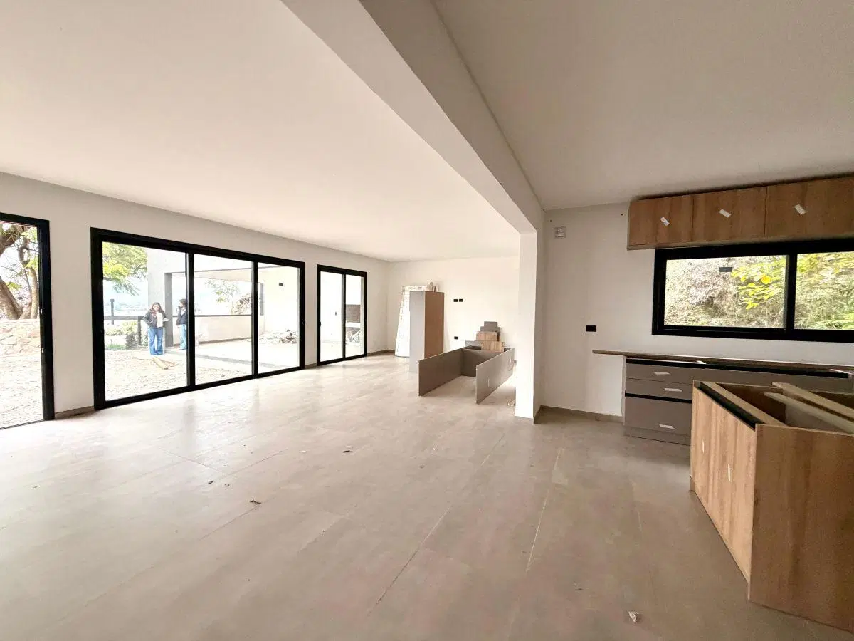 Casa a Estrenar | Vista 180° a las Sierras | Terreno Plano 1