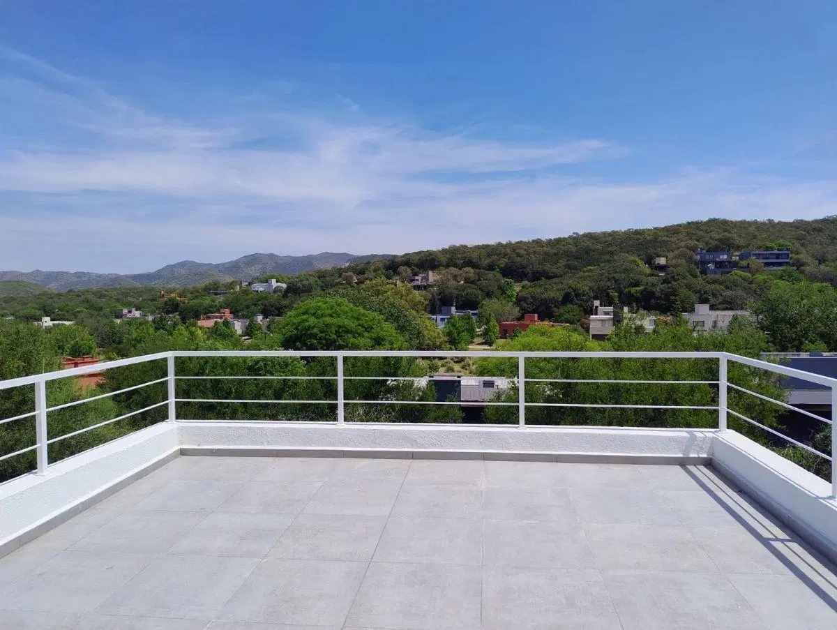 Casa de diseño en venta con vistas a las sierras | Estancia Q2 - Mendiolaza 3