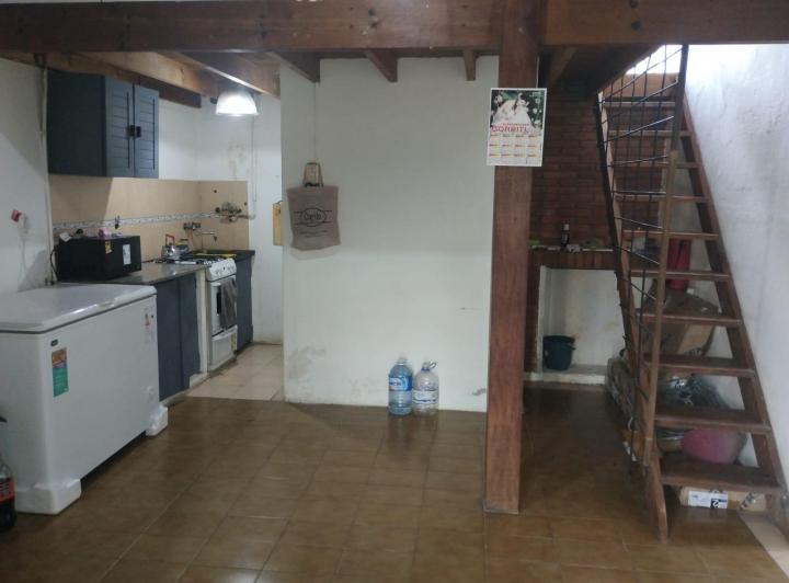 Duplex en José Mármol 3