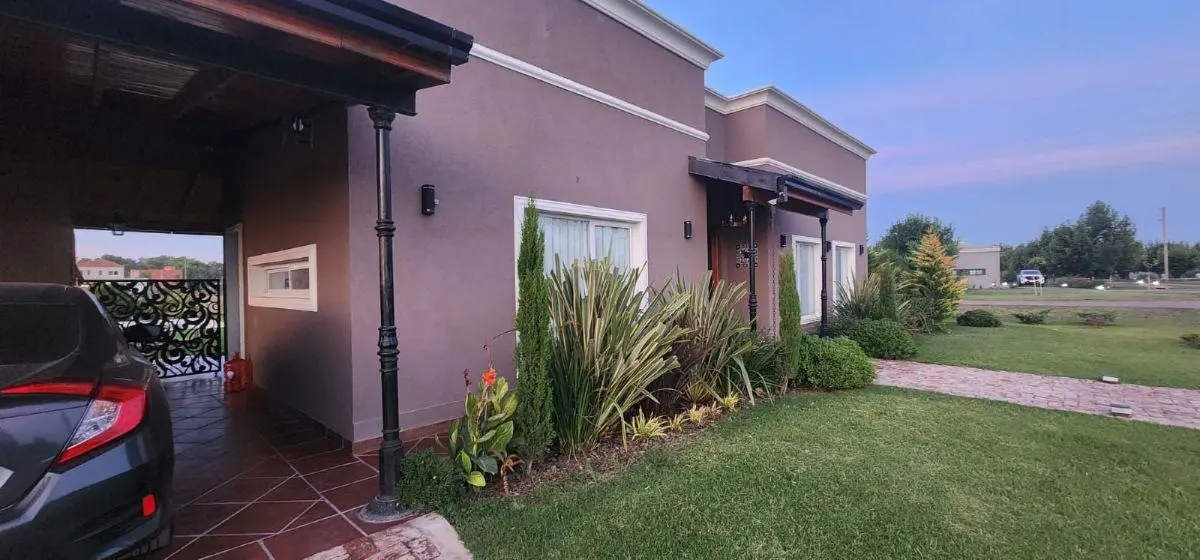 Hermosa Casa en Fincas de San Vicente Sporting 1