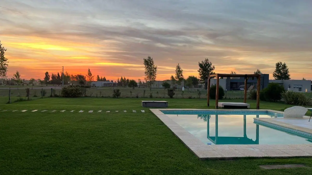 Hermosa Casa en Fincas de San Vicente Sporting 2