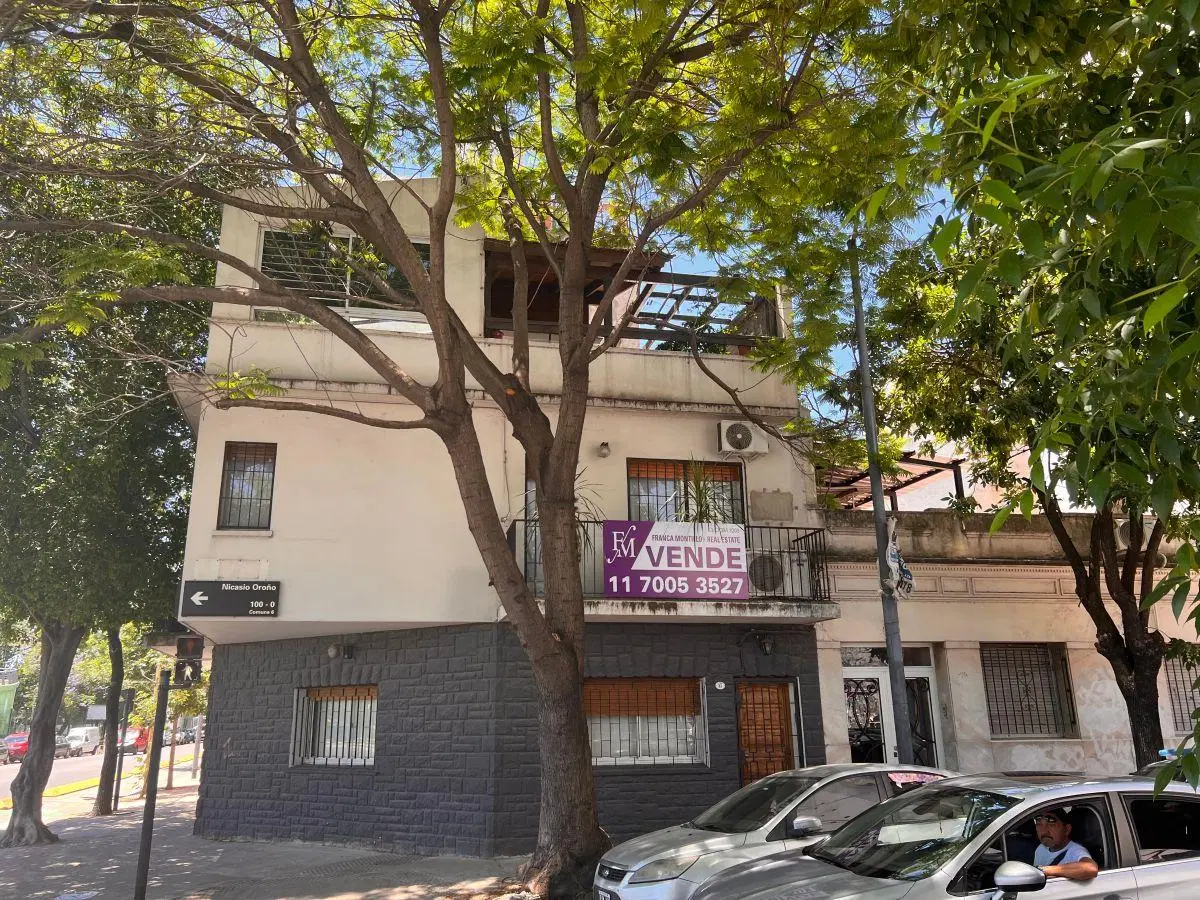 TERRENO EN IMPORTANTE ESQUINA DEL BARRIO DE CABALLITO 5