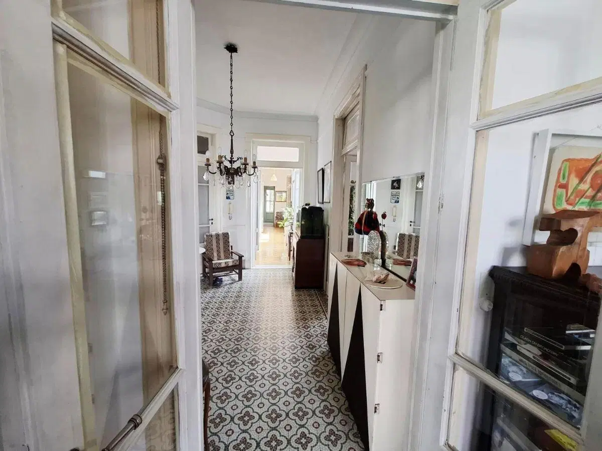 EXCLUSIVO PISO ANTIGUO TIPO PH SOLO 3 PISOS-ASC- BALVANERA!! 2