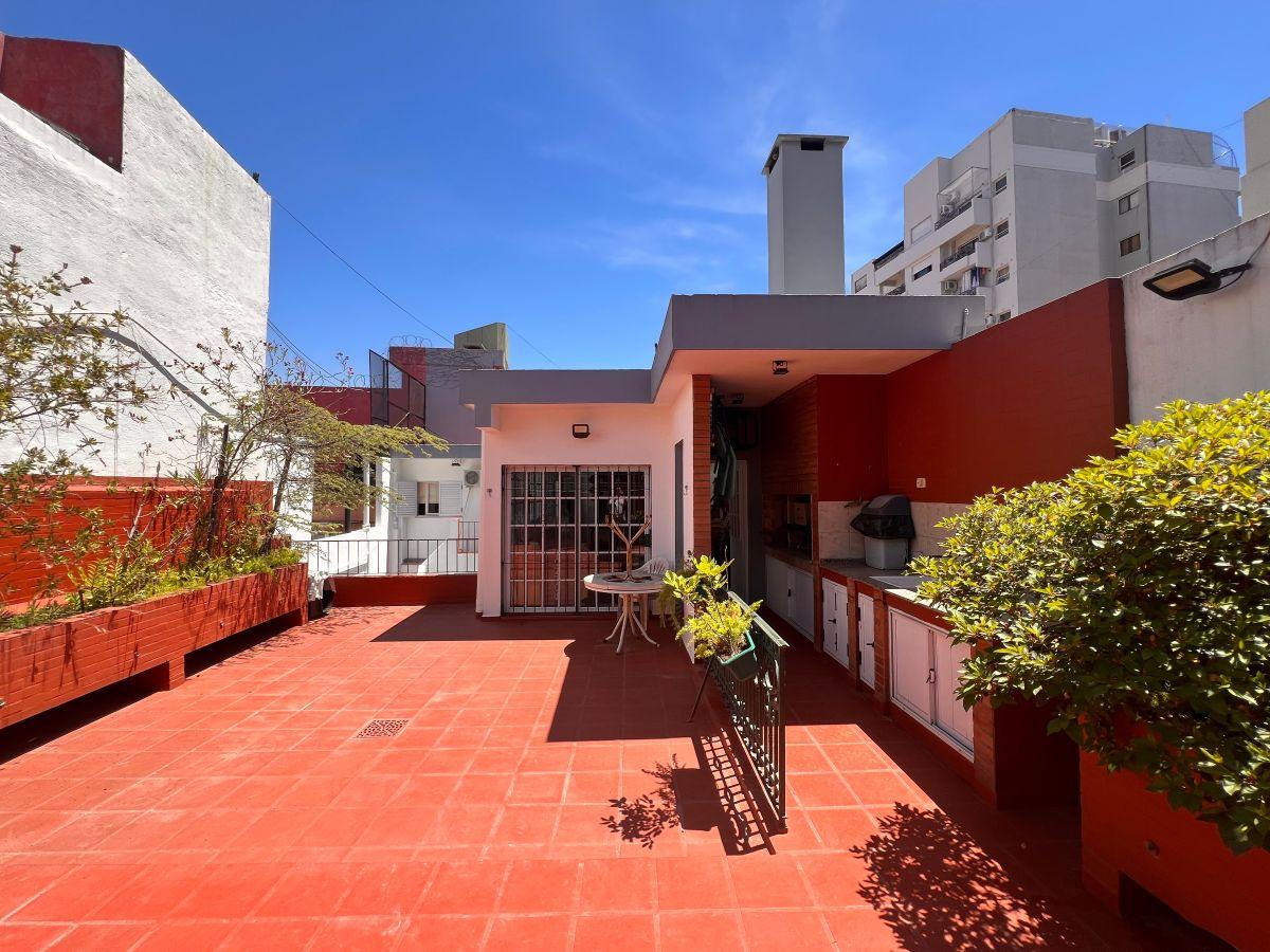 Foto de Hermosisima Casa - Terraza - Quincho - Parrilla - Caballito!, imagen 2