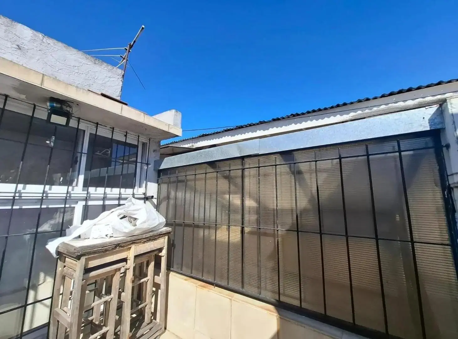 Departamento tipo casa de 3 amb en Parque Avellaneda 8