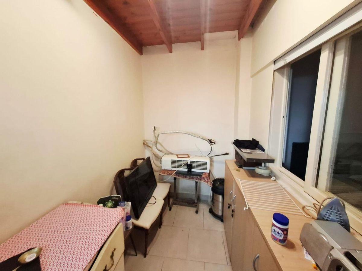Foto de Departamento Tipo Casa de 3 Amb en Parque Avellaneda, imagen 2