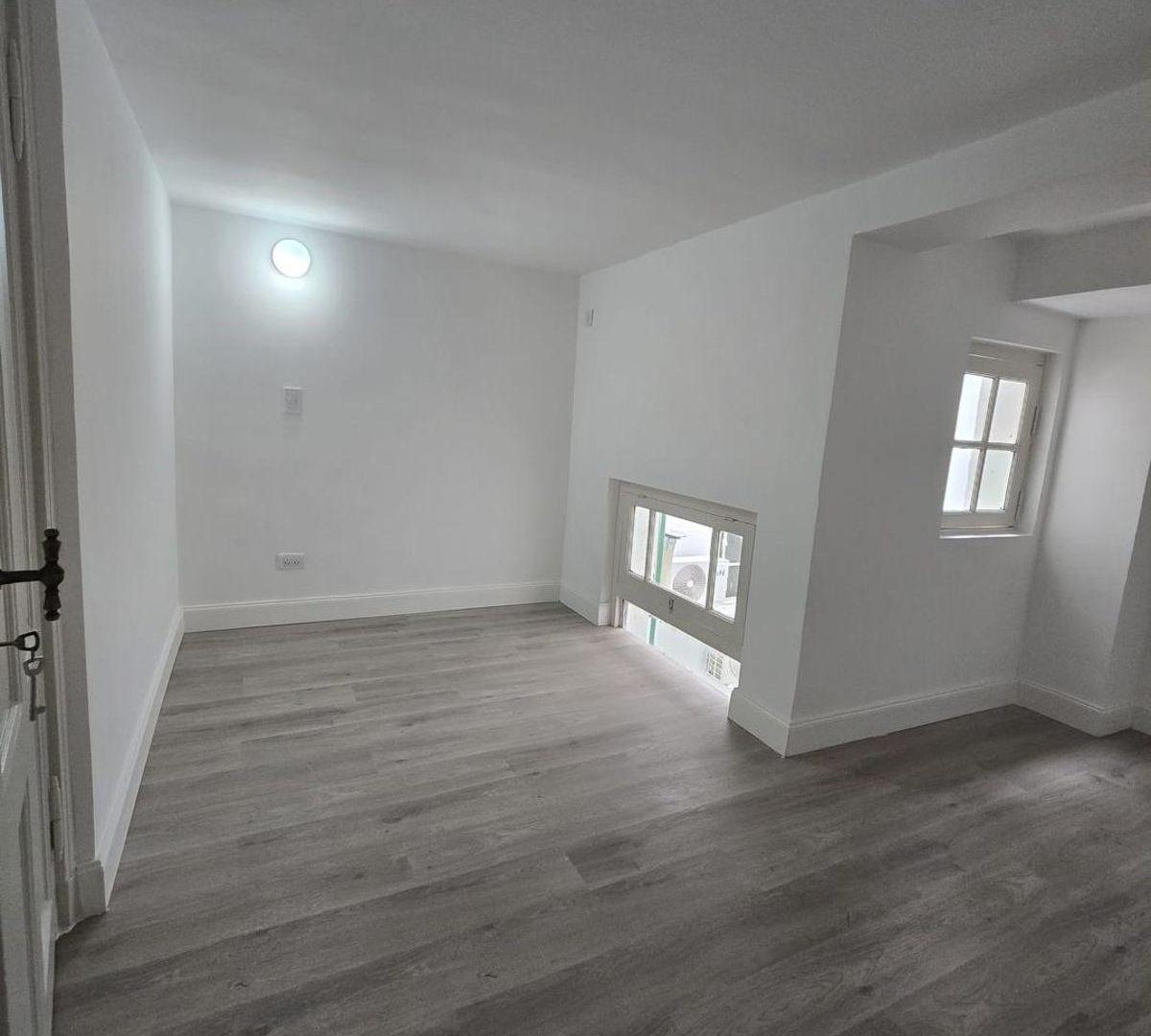 Foto de VENTA/UNICO S. PISO TIPO PH 4 AMB ESTILO NEW YORK - CABALLITO CON, imagen 3