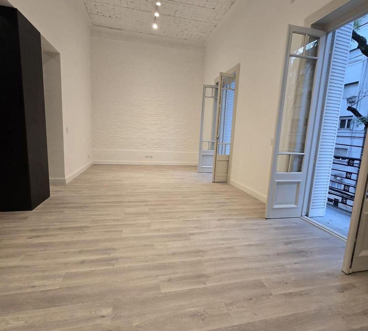 Foto de VENTA/UNICO S. PISO TIPO PH 4 AMB ESTILO NEW YORK - CABALLITO CON, imagen 2