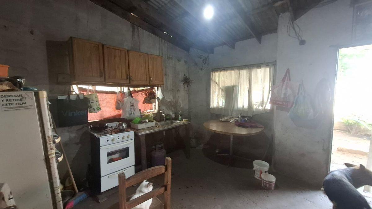 Foto de **OPORTUNIDAD DE VENTA *** CASA CON TERRENO EN VENTA, CALLE EL ROSILLO, imagen 1