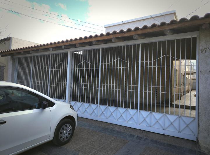 Alquilo Departamento zona Hospital Español 2