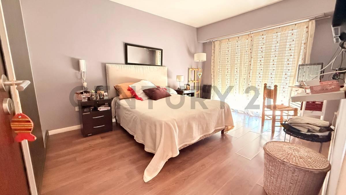 VENTA CASA 4 AMBIENTES ZONA CERRITO