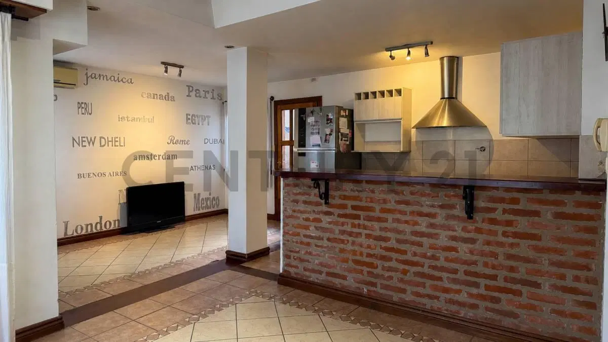 EN VENTA CASA TIPO CHALET - SEMICENTRO 2