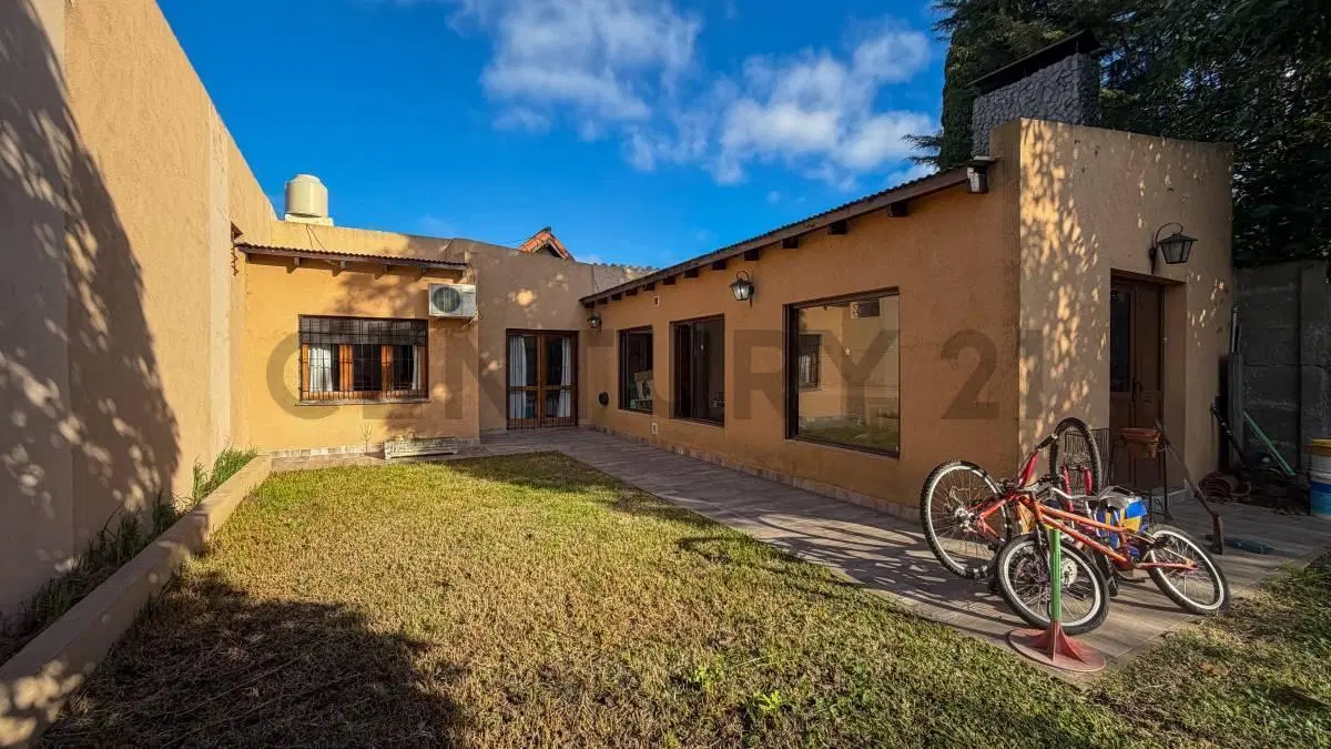 EN VENTA CASA TIPO CHALET - SEMICENTRO 5