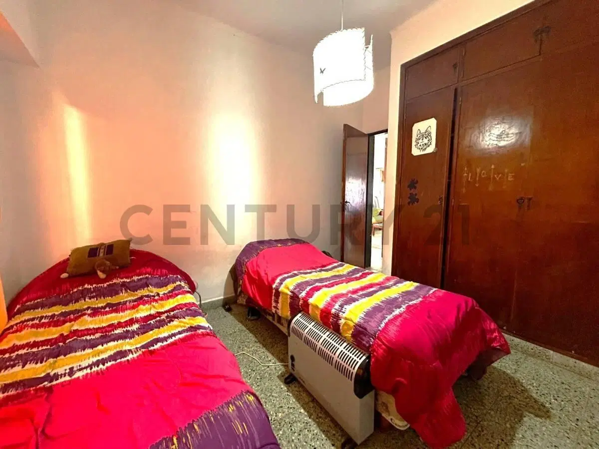 En venta casa tres ambientes Tandil 4