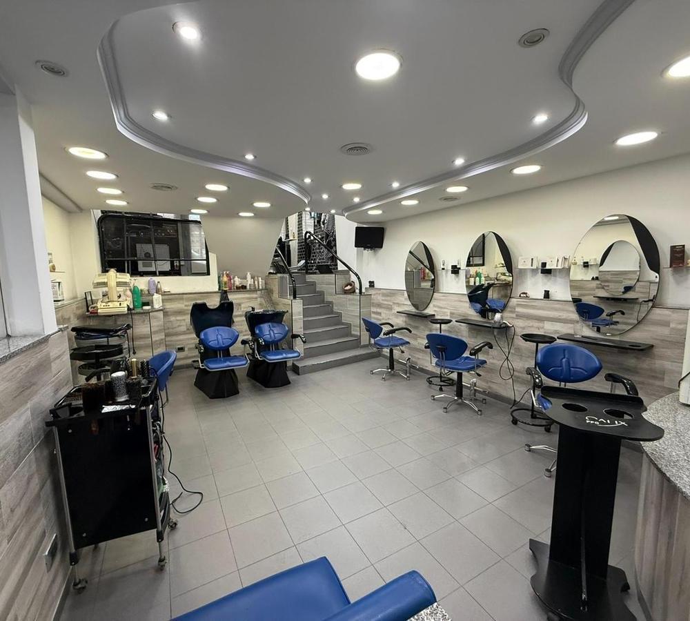 Foto de Excelente Local Comercial 75m² en tres niveles sobre Av. San Martín, imagen 1