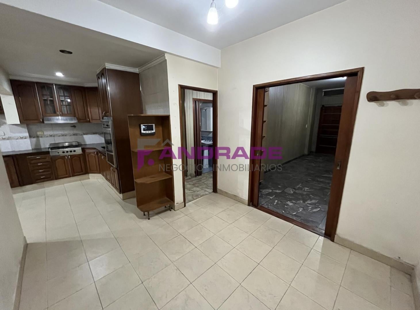 Foto de Excelente Duplex 3 amb. c/cochera, patio y terraza | San Justo Centro, imagen 2