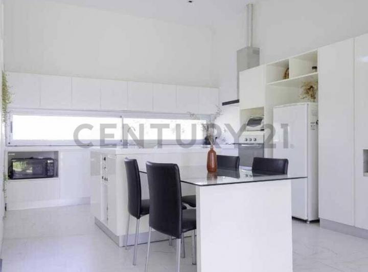 CASA EN ALQUILER EN AREA 60 La Victoria Polo Country Club 1