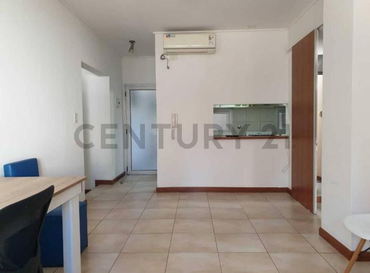 ALQUILER Departamento 1 dormitorio con patio, La Plata 2