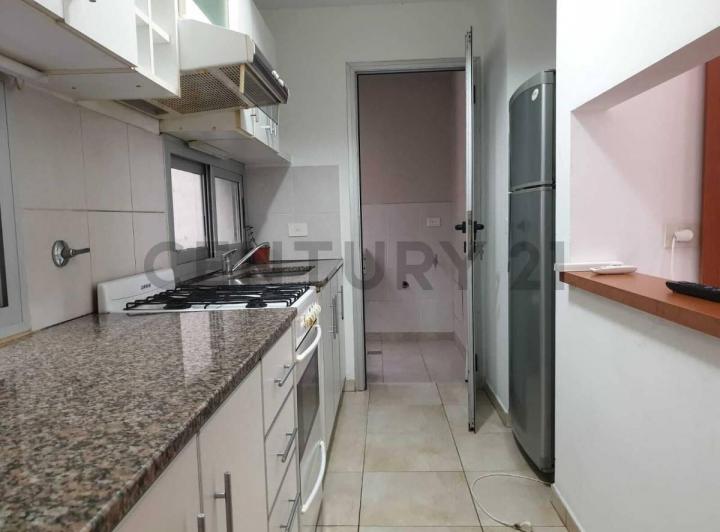 ALQUILER Departamento 1 dormitorio con patio, La Plata 3