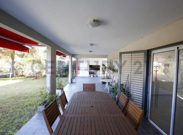 Casa en alquiler en Gonnet de 3 dormitorios 5