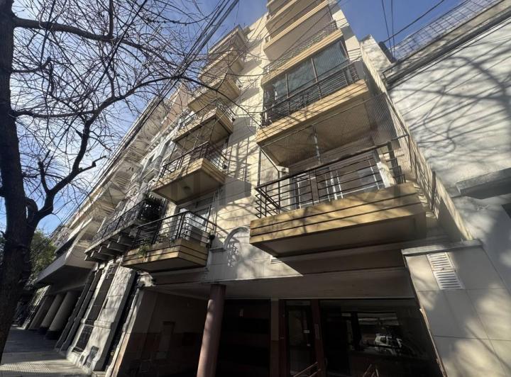 Monoambiente en ALQUILER en Balvanera con cochera 1