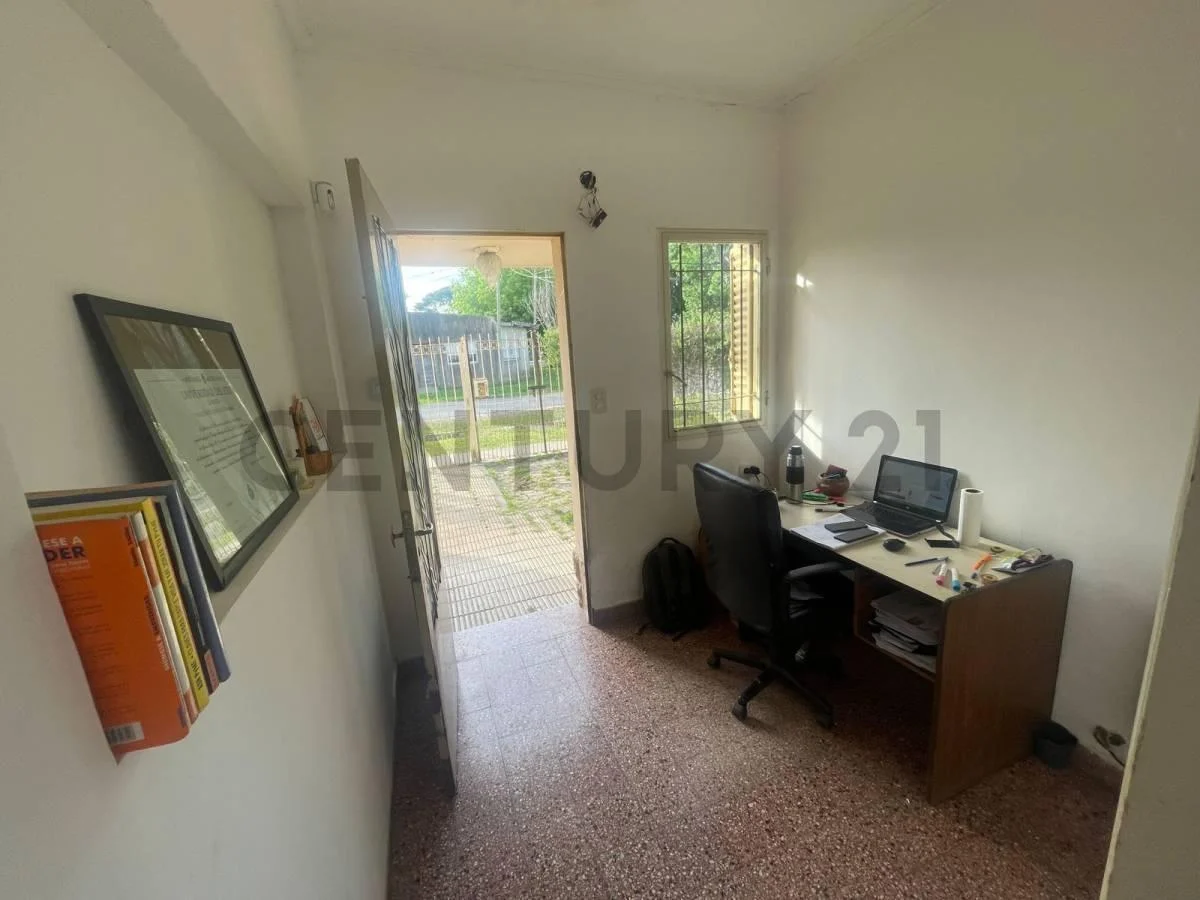 Foto de CASA EN VENTA EN LOS HORNOS - LA PLATA - 2 DORMITORIOS, imagen 4