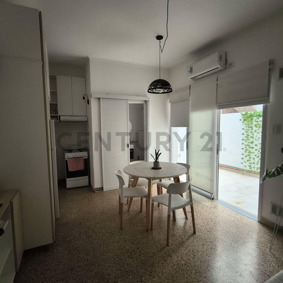 Foto de MONOAMBIENTE RECICLADO A NUEVO - AMOBLADO EN VENTA EN LA PLATA, imagen 3