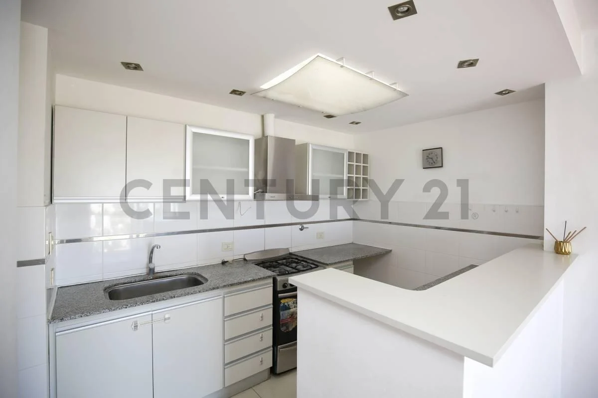 DEPARTAMENTO EN VENTA LA PLATA (DOS DORMITORIOS + COCHERA)