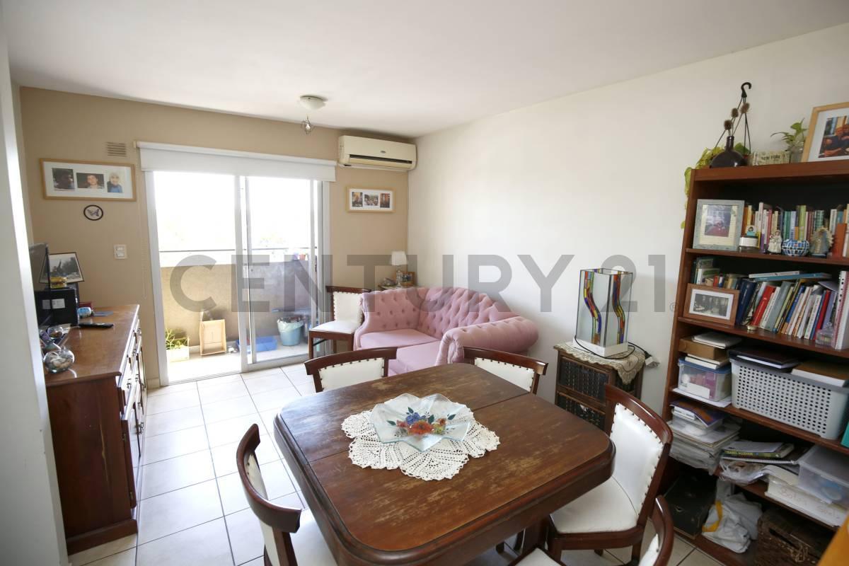 DEPARTAMENTO EN VENTA EN LA PLATA 1 DORMITORIO CON COCHERA