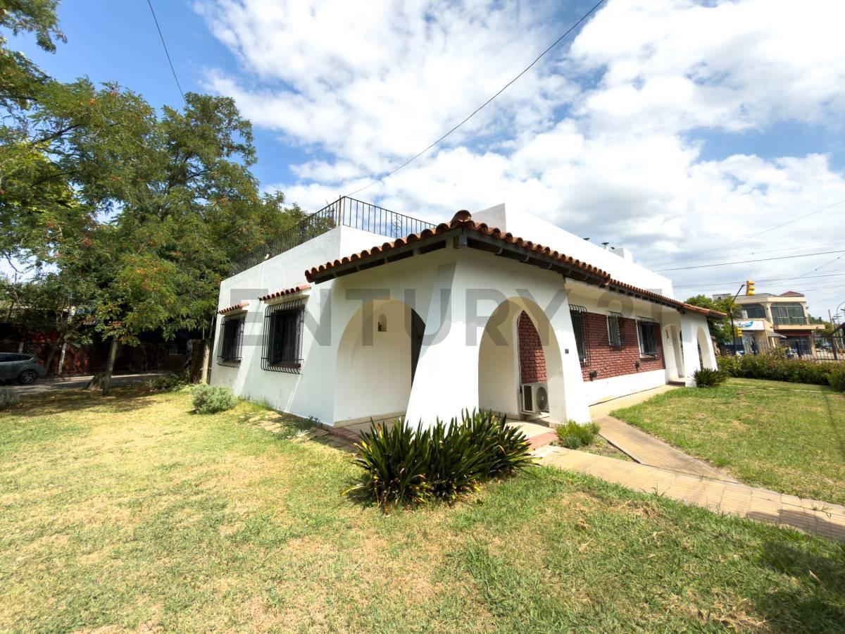 Casa en venta en Berazategui Lote comercial – Ranelagh