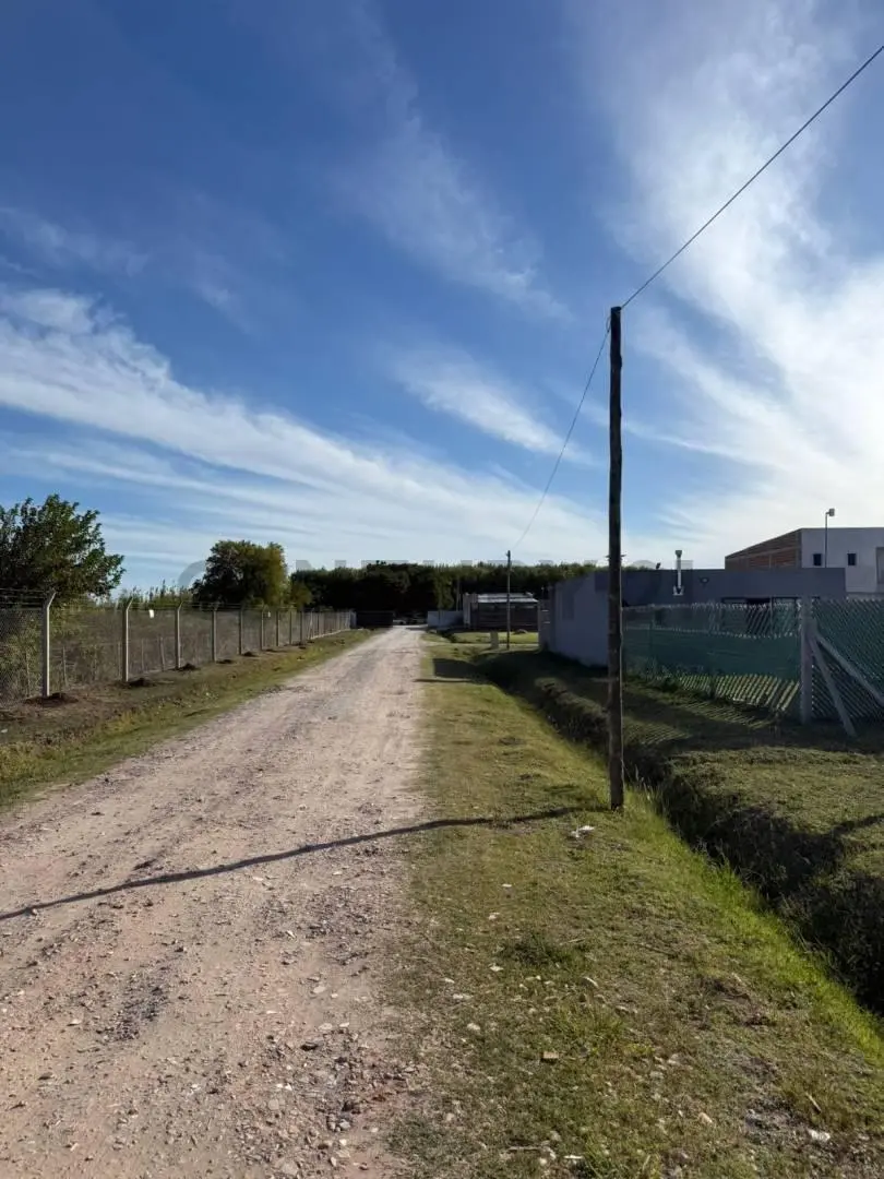 Terreno en Venta Ubicado en El Barrio Lomas de Arana, La Plata 3
