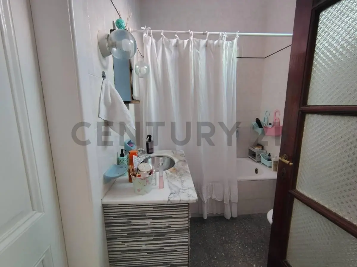 CASA EN PH EN VENTA EN LA PLATA TRES DORMITORIOS CON PATIO Y TERRAZA 4