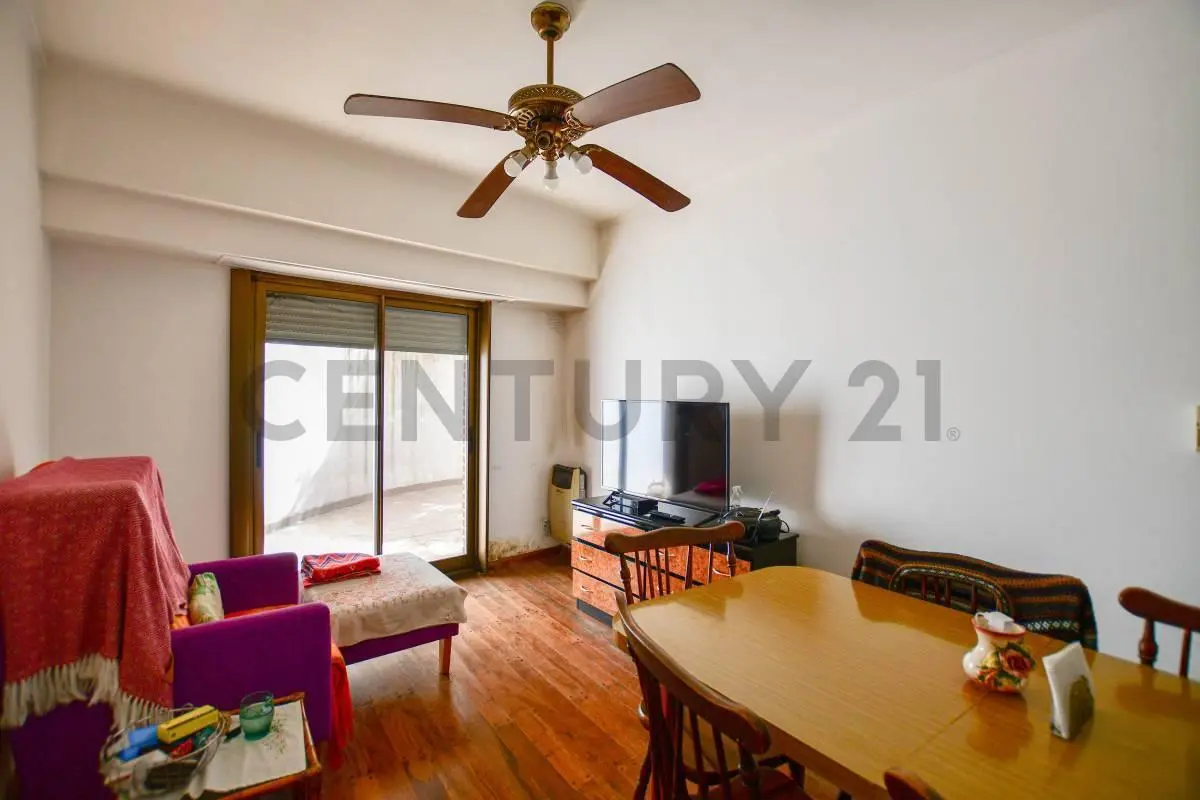 departamento en venta de un dormitorio con patio apto banco 2