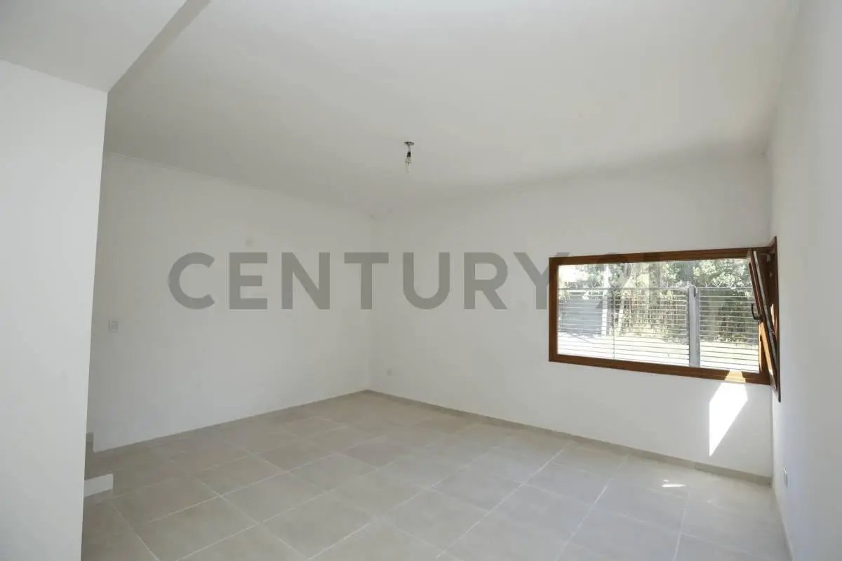 CASA A ESTRENAR EN VENTA EN GONNET 2 DORMITORIOS 8
