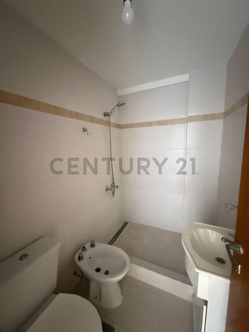 Foto de Departamentos en alquiler de un dormitorio con cochera La Plata, imagen 1
