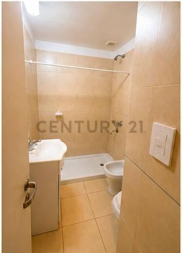 Foto de Departamento en venta en La Plata tipo monoambiente, imagen 2