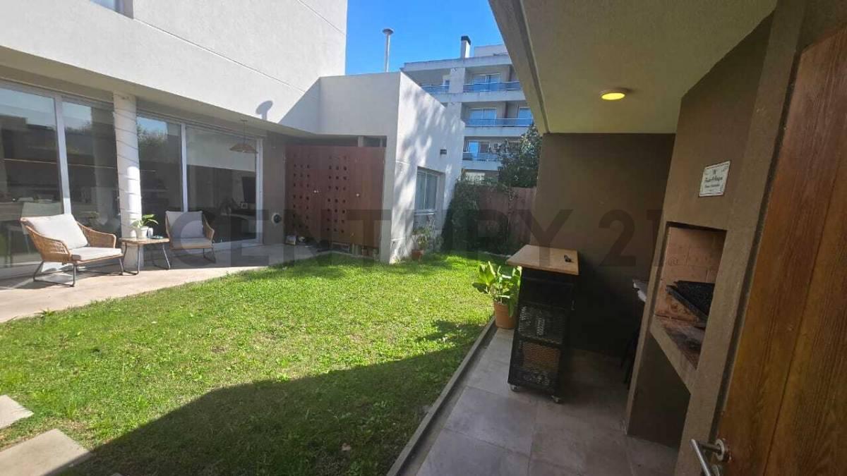 Foto de CASA EN ALQUILER EN FINCAS DE HUDSON - BERAZATEGUI, imagen 3